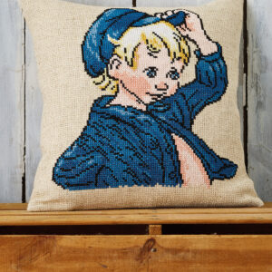 Emil med “mysse” – broderikit (40×40 cm)
