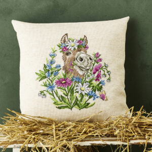 Åsna i blommor – broderikit (40×40 cm)