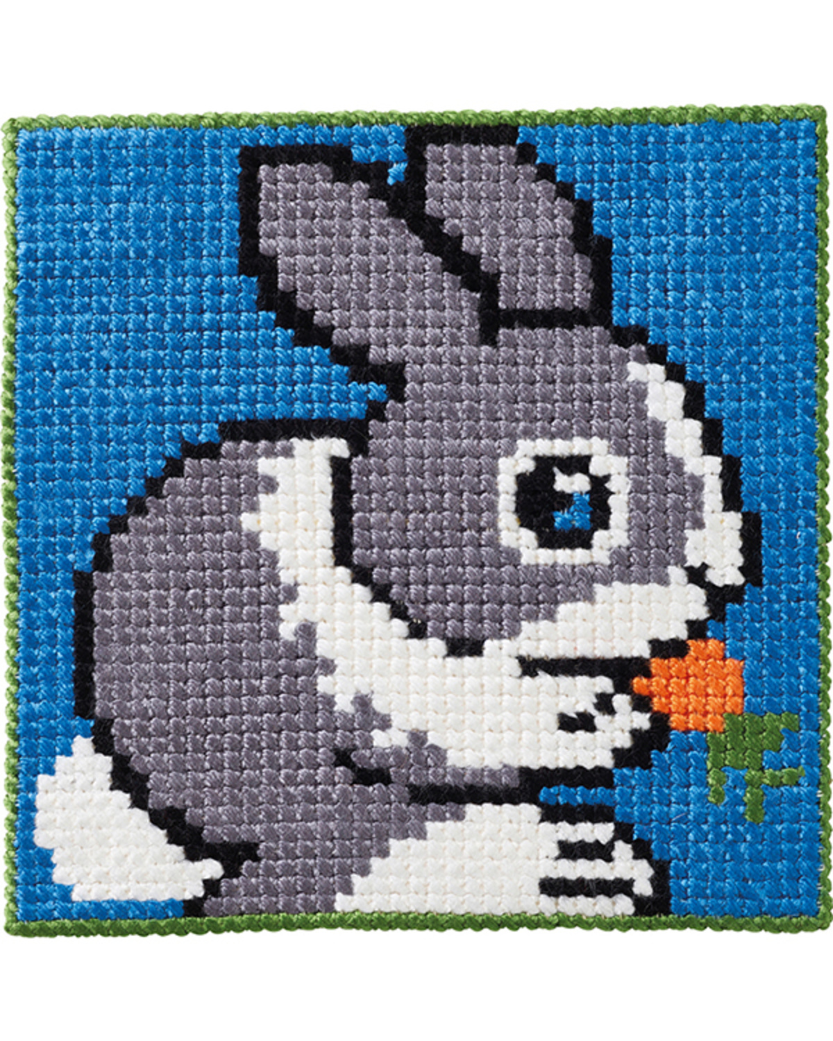 Kanin äter morot – barnstramaj (25×25 cm)